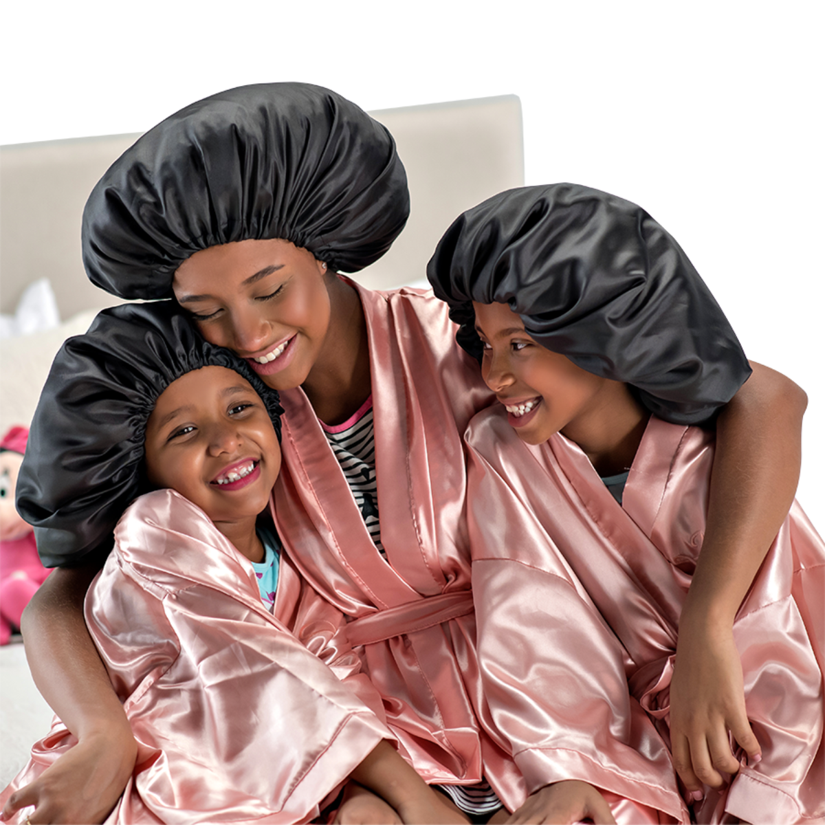 Dompel satin hair cap for curly, voluminous, or straight hair, it prevents frizz, dryness, knots and hair breakage when sleep. Model 392 - depilcompany